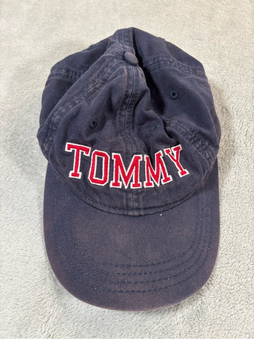 Tommy Jeans Heritage Spell-Out Baseball Cap - Navy Blue/Red Retro Dad Hat